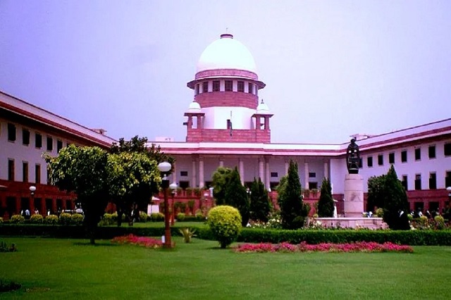 Govt Jobs for Graduates in Supreme Court Salary up to 45,000 in the Post of Translator Govt-jobs-for-graduates